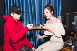 Kết hợp cùng Trang Pháp, Gil Lê khổ sở tột cùng khi lần đầu thử sức đọc rap bằng tiếng… Pháp