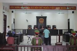 VKSND tỉnh Quảng Trị thí điểm công khai chứng cứ tại phiên tòa bằng 'số hóa hồ sơ'