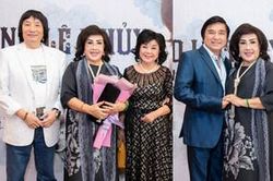 NSND Lệ Thủy xúc động hội ngộ NSND Minh Vương và dàn nghệ sĩ cải lương gạo cội