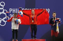Nữ lực sĩ Hà Nội giành HCV thứ 3 cho Việt Nam tại SEA Games 30