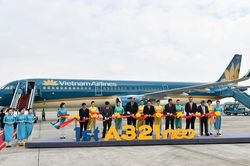Bộ Giao thông cảnh báo Vietnam Airlines về 50 tàu bay thân hẹp sắp mua