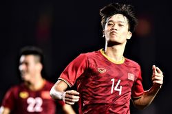 Hoàng Đức chơi cơ động trước khi sút tung lưới U22 Indonesia