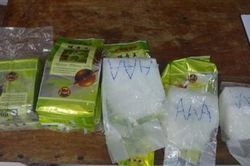 Phát hiện 8kg ma túy dạt vào biển