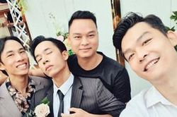 Bị nhận nhầm là chú rể trong đám cưới anh trai, Việt Anh 1977 Vlog khẳng định mình vẫn còn 'khôn lắm'