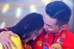 Phan Hiển - Khánh Thi: Từ cô trò đến duyên vợ chồng và HCV SEA Games 30