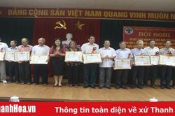 Người cao tuổi nêu gương sáng trong xây dựng Đảng, chính quyền