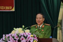 Thứ trưởng Lê Quý Vương tiếp xúc cử tri tại Hưng Yên