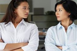 Mẹ chồng bày bừa khi nấu nướng