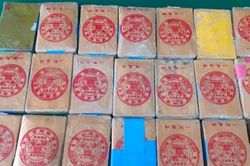 Thêm 21 bánh ma túy trôi dạt vào bờ biển Thừa Thiên – Huế
