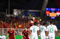 Chờ tin chiến thắng từ U22 Việt Nam