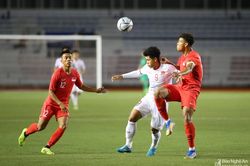 Hà Đức Chinh lập công, U22 Việt Nam nhọc nhằn đánh bại U22 Singapore