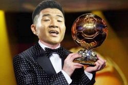 Ảnh chế: U22 Việt Nam thắng U22 Singapore, Hà Đức Chinh hóa Messi
