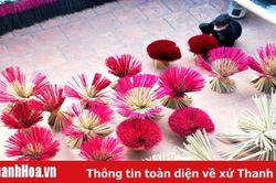 Làng nghề vào Tết: Một ngày làm hương ở Đông Khê