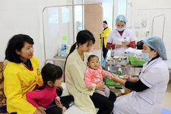 Người già, trẻ nhỏ nhập viện tăng cao vì rét đậm