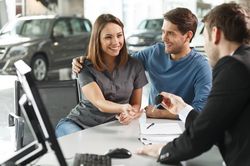Những lời khuyên khi lái thử, chọn mua một chiếc ô tô