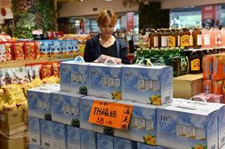 Ly sữa Việt Nam đầu tiên mang thương hiệu TH true MILK được cấp mã số xuất khẩu sang Trung Quốc: 'Hoa thơm đã đơm trái ngọt'