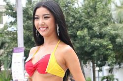 Thúy Vân: 'Tôi không cố tình tạo scandal lộ ngực như tin đồn'
