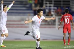 Điểm nhấn U22 Việt Nam - U22 Singapore: Đức Chinh hóa người hùng
