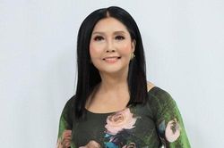 Ký ức vui vẻ: Danh ca Họa Mi kể chuyện mưu sinh, kiếm tiền chữa bệnh cho chồng
