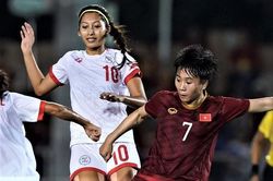 Tuyết Dung ấn định chiến thắng 2-0 cho tuyển nữ Việt Nam