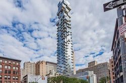 Thăm quan tòa nhà hình thù kỳ dị nổi tiếng ở New York
