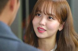 Giữ gìn cho đêm tân hôn, nào ngờ 'vốn quý' đã được quy đổi thành căn hộ