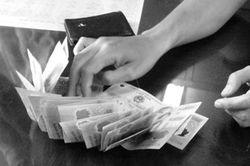 Cán bộ điều tra bị khởi tố vì chiếm đoạt vật chứng vụ án