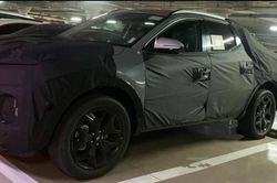 Bán tải Hyundai Santa Cruz bất ngờ lộ diện bản thử nghiệm