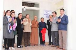 Khánh thành nhà 'Mái ấm tình thương'