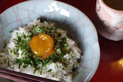 Lòng đỏ trứng ngâm nước tương sánh dẻo kiểu Nhật