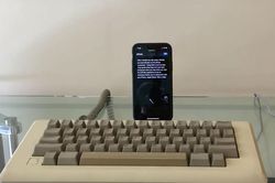 Sử dụng iPhone và Apple Watch hồi sinh đồ công nghệ cổ