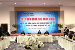 Có thực mới vực được ... phê bình