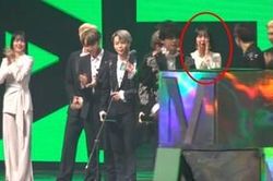Im Soo Jung 'say nắng' BTS: Hú hét và trao đổi ánh mắt khiến J-hope cười không ngớt!