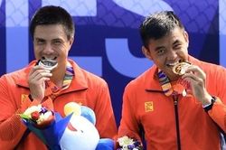 Lý Hoàng Nam lần đầu giành HCV quần vợt SEA Games 30