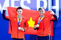 Lý Hoàng Nam thắng áp đảo Daniel Cao Nguyễn, giành HCV SEA Games lịch sử