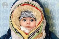 Giữ ấm cho con ngày lạnh kiểu này, cha mẹ tưởng đúng nhưng có thể hại con, thậm chí nguy hiểm tính mạng