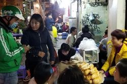 'Bữa ăn 2.000 đồng' ấm tình người giữa mùa đông Hà Nội