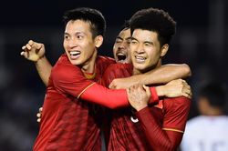 CĐV Campuchia: 'Về nhà thôi, U22 Việt Nam quá mạnh'