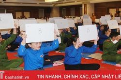 Thanh niên Hà Tĩnh rung chuông vàng 'đồng hành cùng hàng Việt Nam'