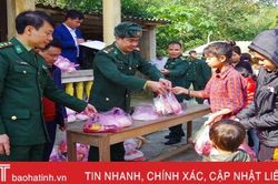 Chung tay vui Tết Chăm Cha Bới cho đồng bào dân tộc Chứt