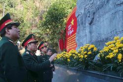 Đại tướng Ngô Xuân Lịch thăm nơi thành lập Quân đội nhân dân Việt Nam