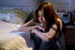 Chồng công khai bồ nhí và con riêng còn ra điều kiện khó hiểu