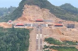 Xây dựng chùa khủng, công trình phá cảnh quan di sản 'nóng nhất' 2019