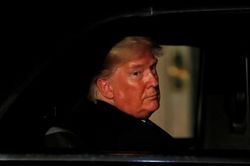 Đảng Dân chủ gấp rút hoàn thành bản cáo trạng luận tội Tổng thống Donald Trump