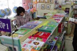 'Bùng nhùng' lựa chọn sử dụng sách giáo khoa lớp 1
