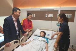 Tuyển thủ nữ Việt Nam nhập viện cấp cứu vì kiệt sức sau 120 phút đấu Thái Lan