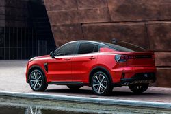 Ôtô Trung Quốc Lynk & Co 05 ra mắt với kiểu dáng SUV lai coupe