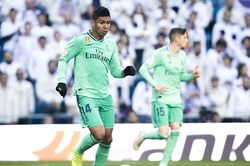 Real Madrid: Zidane đau đầu vì bài toán Casemiro