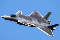 Tiêm kích tàng hình J-20 Trung Quốc có thực sự rẻ hơn hẳn Su-35 và Su-57 Nga?