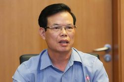 Gian lận thi cử tại Hà Giang: Xem xét thi hành kỷ luật ông Triệu Tài Vinh